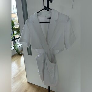 Women’s Zara White Collared Cut Out Dress - Size Medium